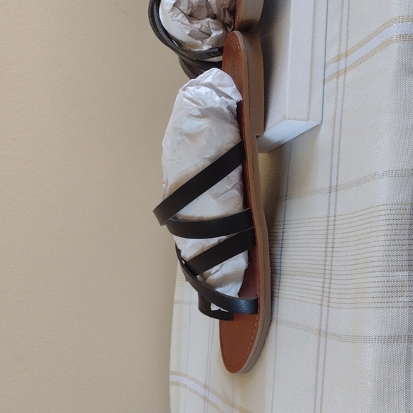 Mossimo sandals - Picture 7 of 13